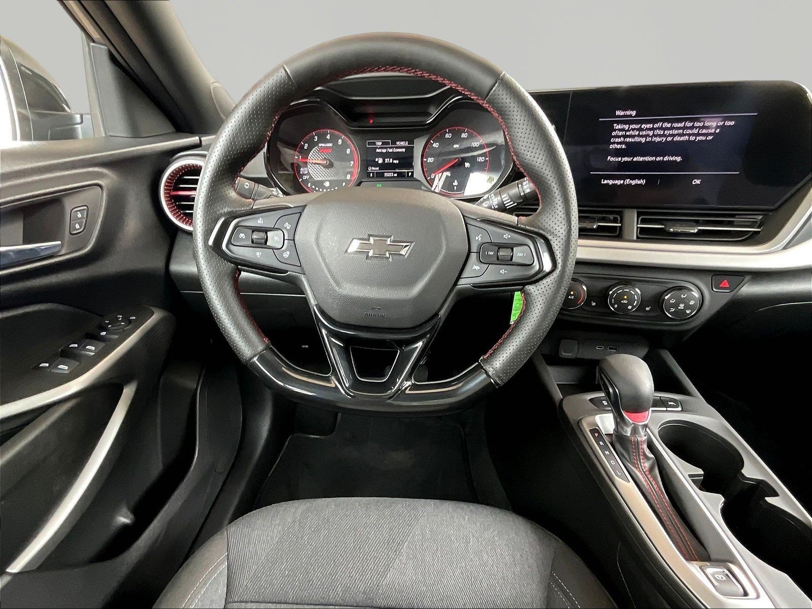 Used 2024 Chevrolet Trax RS FWD image 8