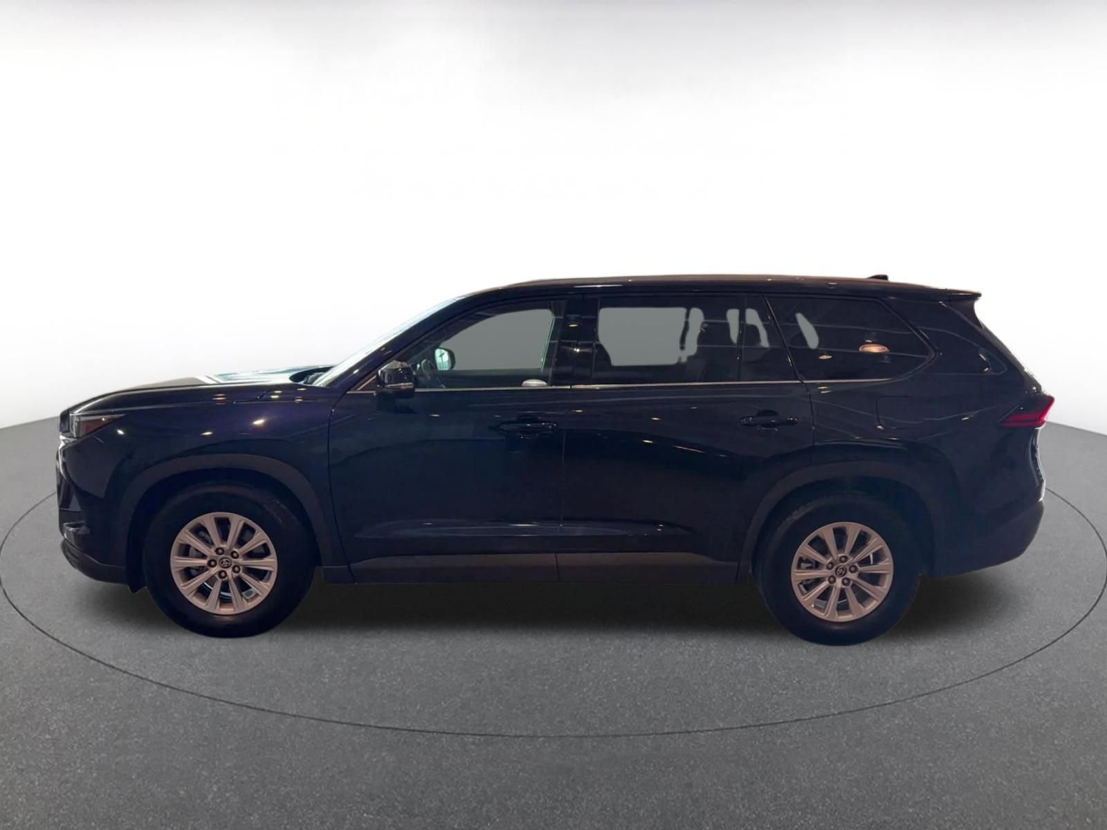 Used 2025 Toyota Grand Highlander FWD image 9