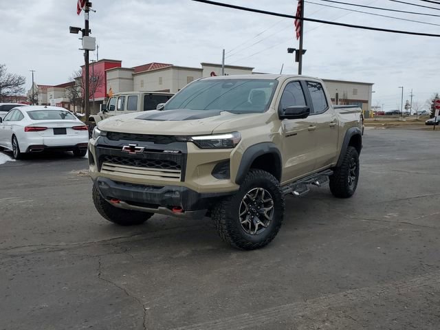 Used 2024 Chevrolet Colorado ZR2 w/ ZR2 Convenience Package III AWD/4WD image 34
