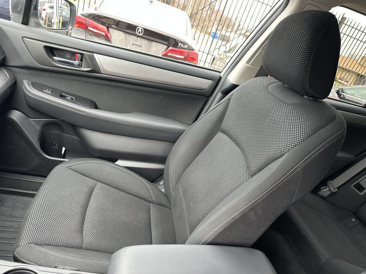 Used 2018 Subaru Outback 2.5i Premium AWD/4WD image 28