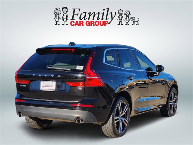 Used 2021 Volvo XC60 T5 Momentum w/ Premium Package image 4