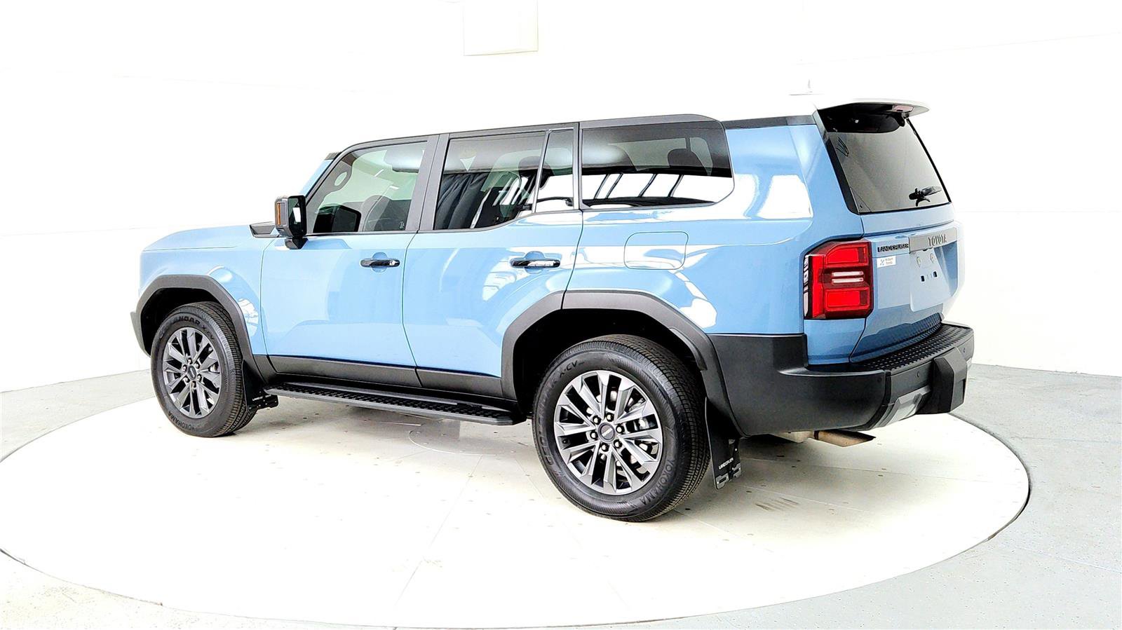 Used 2025 Toyota Land Cruiser w/ Premium Package AWD/4WD image 4