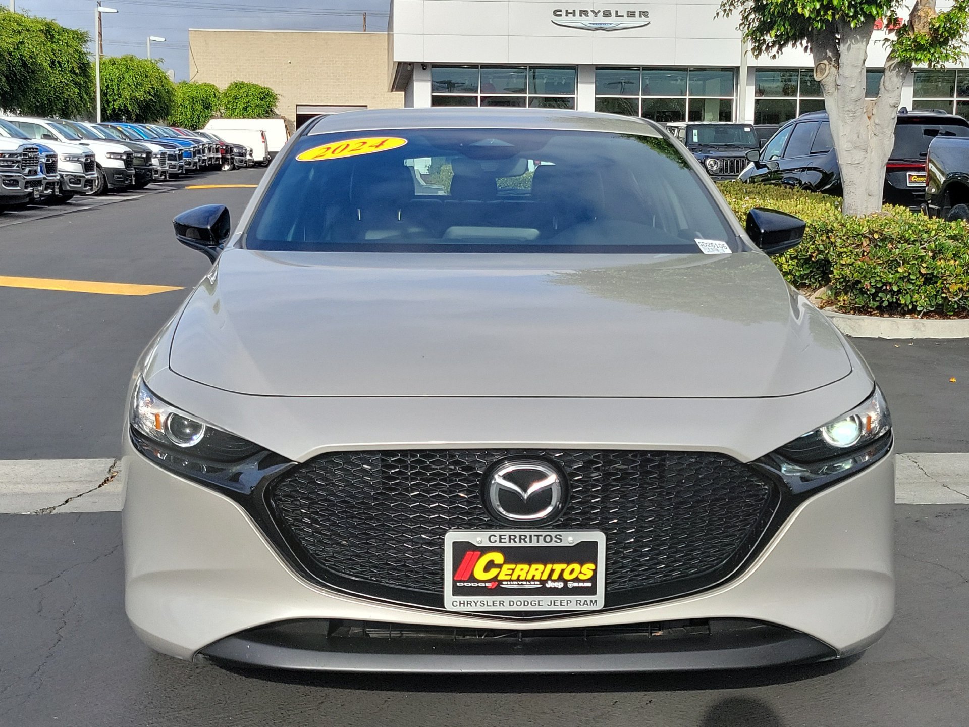 Used 2024 MAZDA MAZDA3 s FWD image 4