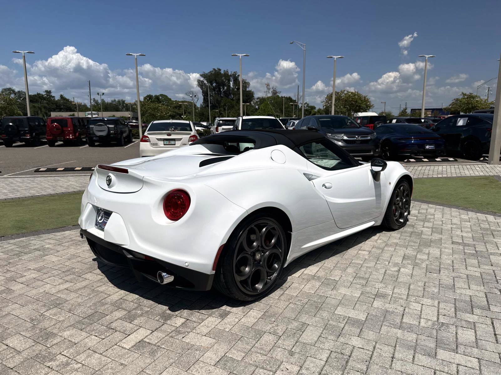 Used 2016 Alfa Romeo 4C Spider RWD image 5