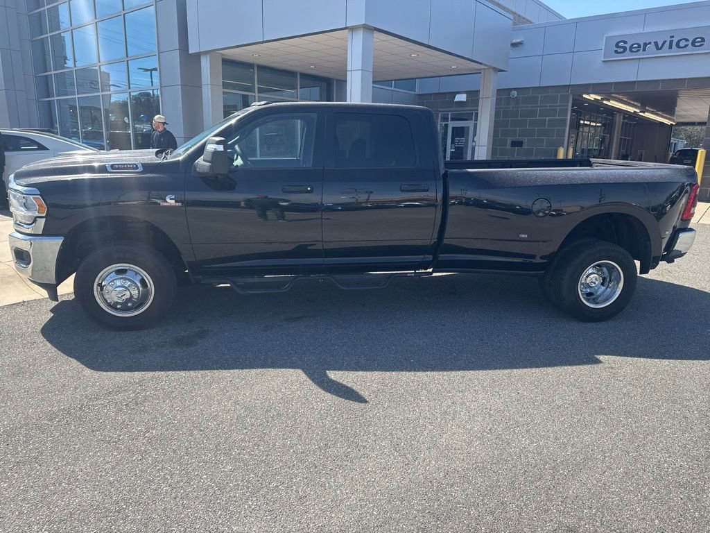 Used 2024 RAM 3500 Tradesman w/ Towing Technology Group image 18