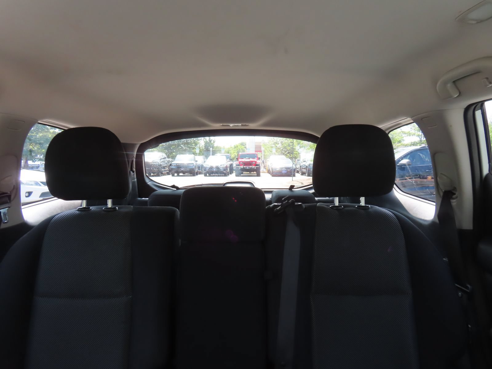 Used 2018 Nissan Pathfinder SV AWD/4WD image 40