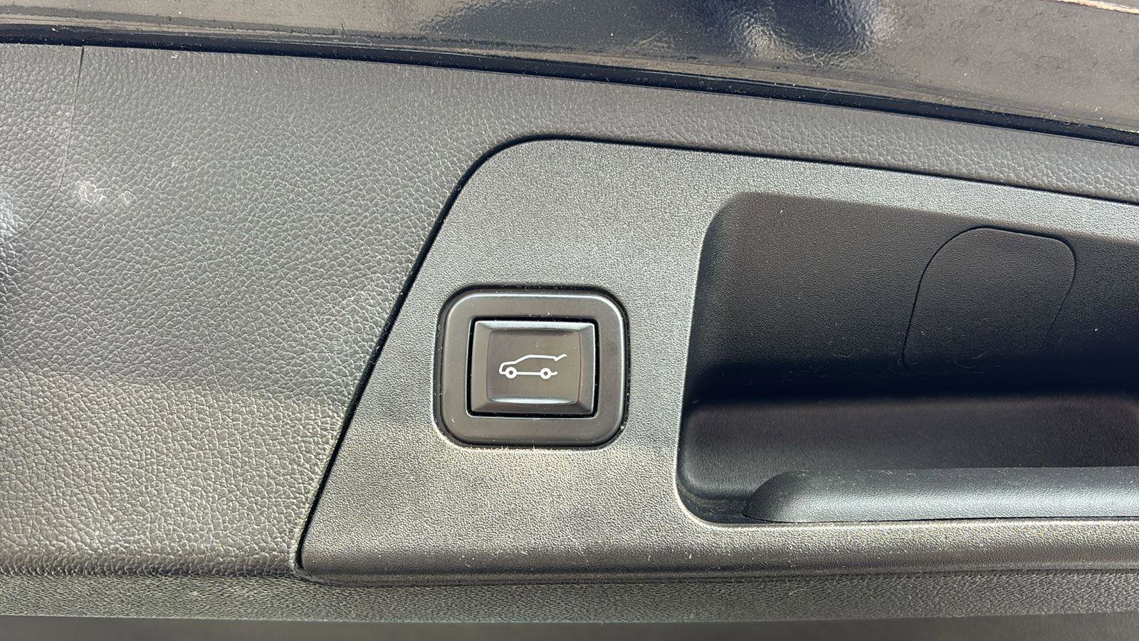 Used 2020 Buick Envision Essence image 18