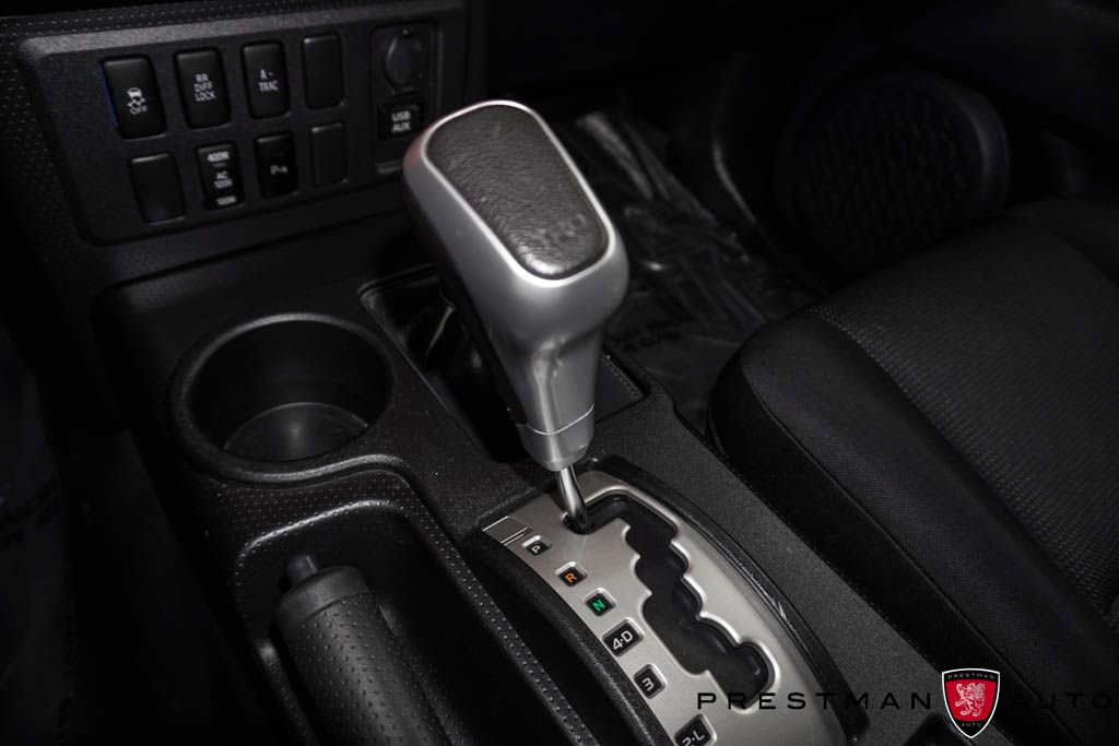 Used 2013 Toyota FJ Cruiser 4WD w/ Upgrade Pkg image 31