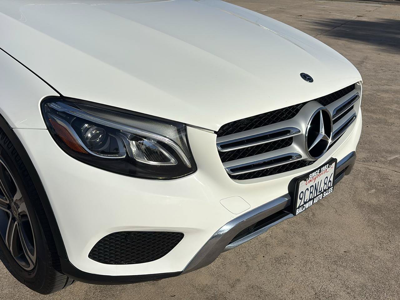 Used 2019 Mercedes-Benz GLC 300 image 4