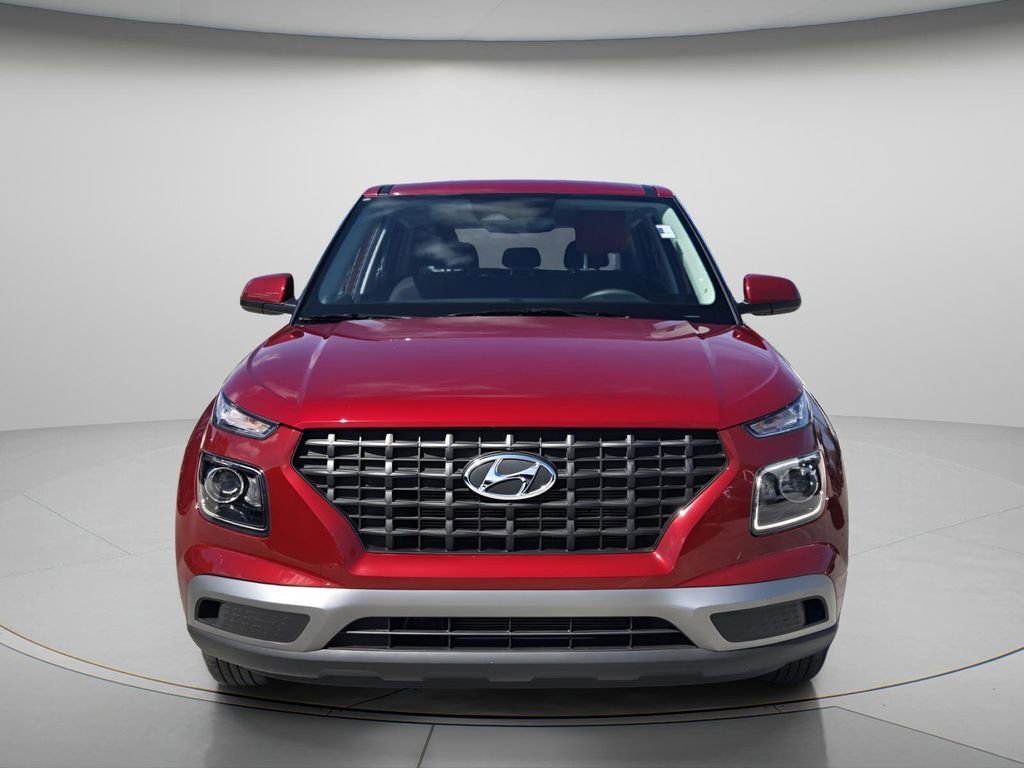 Certified 2025 Hyundai Venue SE FWD image 5