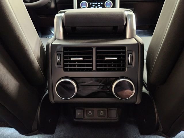 New 2026 Land Rover Discovery S AWD/4WD image 30
