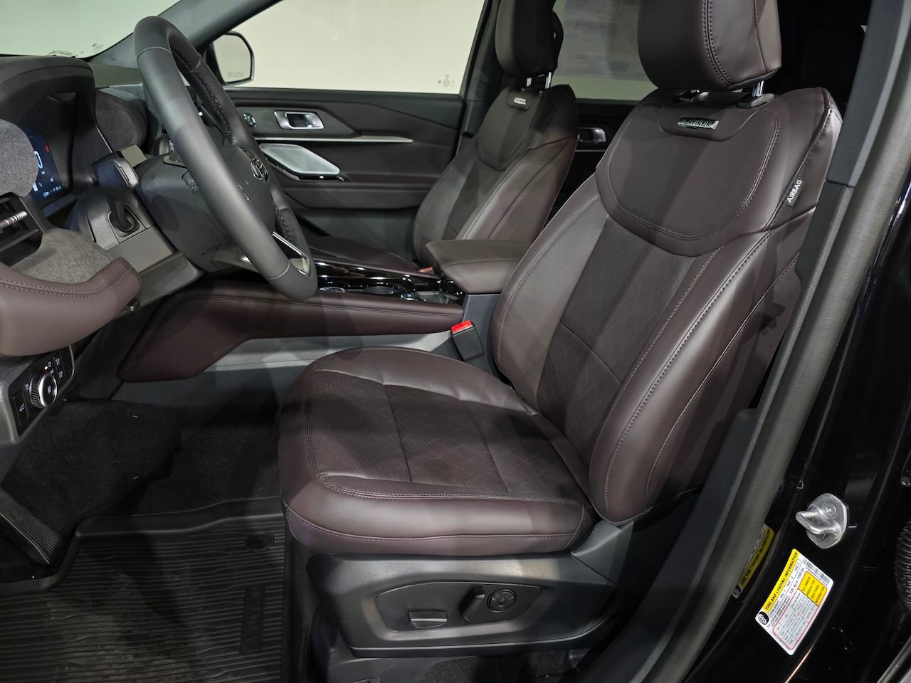 New 2026 Ford Explorer Platinum image 19