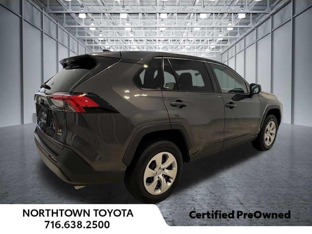 Used 2022 Toyota RAV4 LE w/ Carpet Mat Package (TMS) AWD/4WD image 39