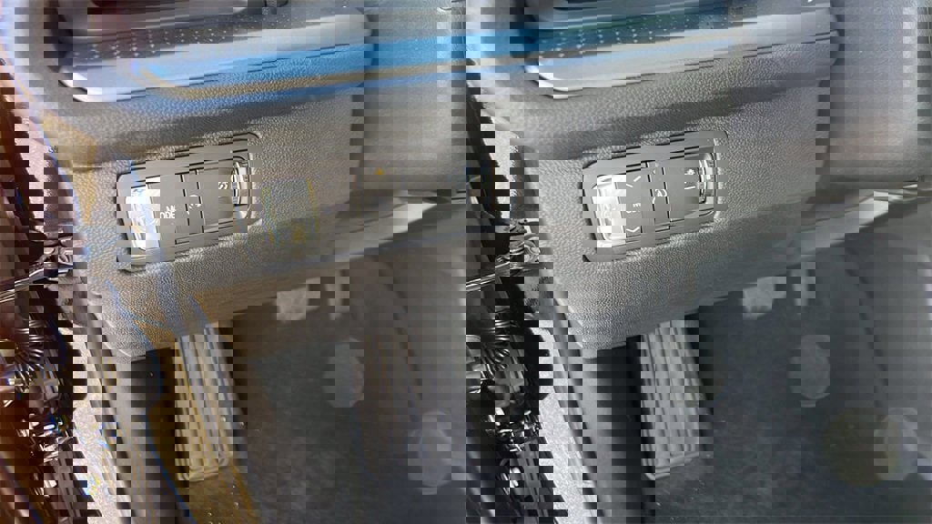 New 2026 Chevrolet Traverse LT image 21