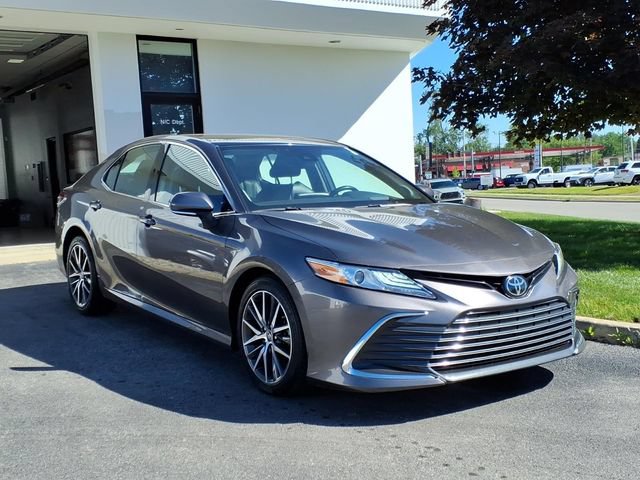 Certified 2023 Toyota Camry XLE FWD image 7