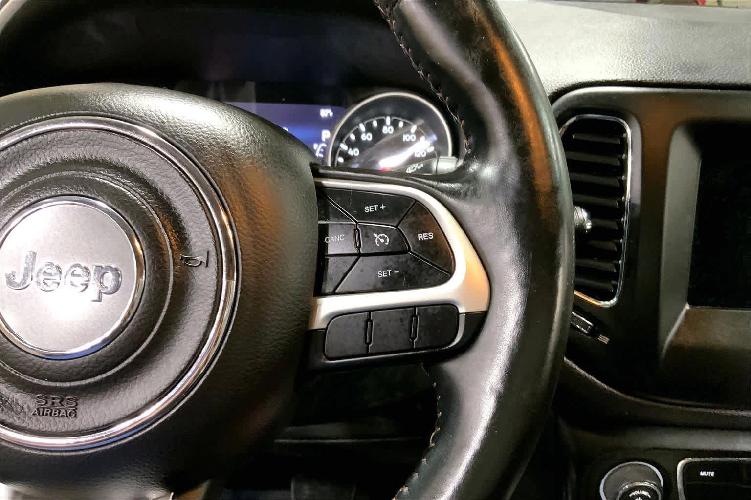 Used 2018 Jeep Compass Latitude w/ Popular Equipment Group AWD/4WD image 25