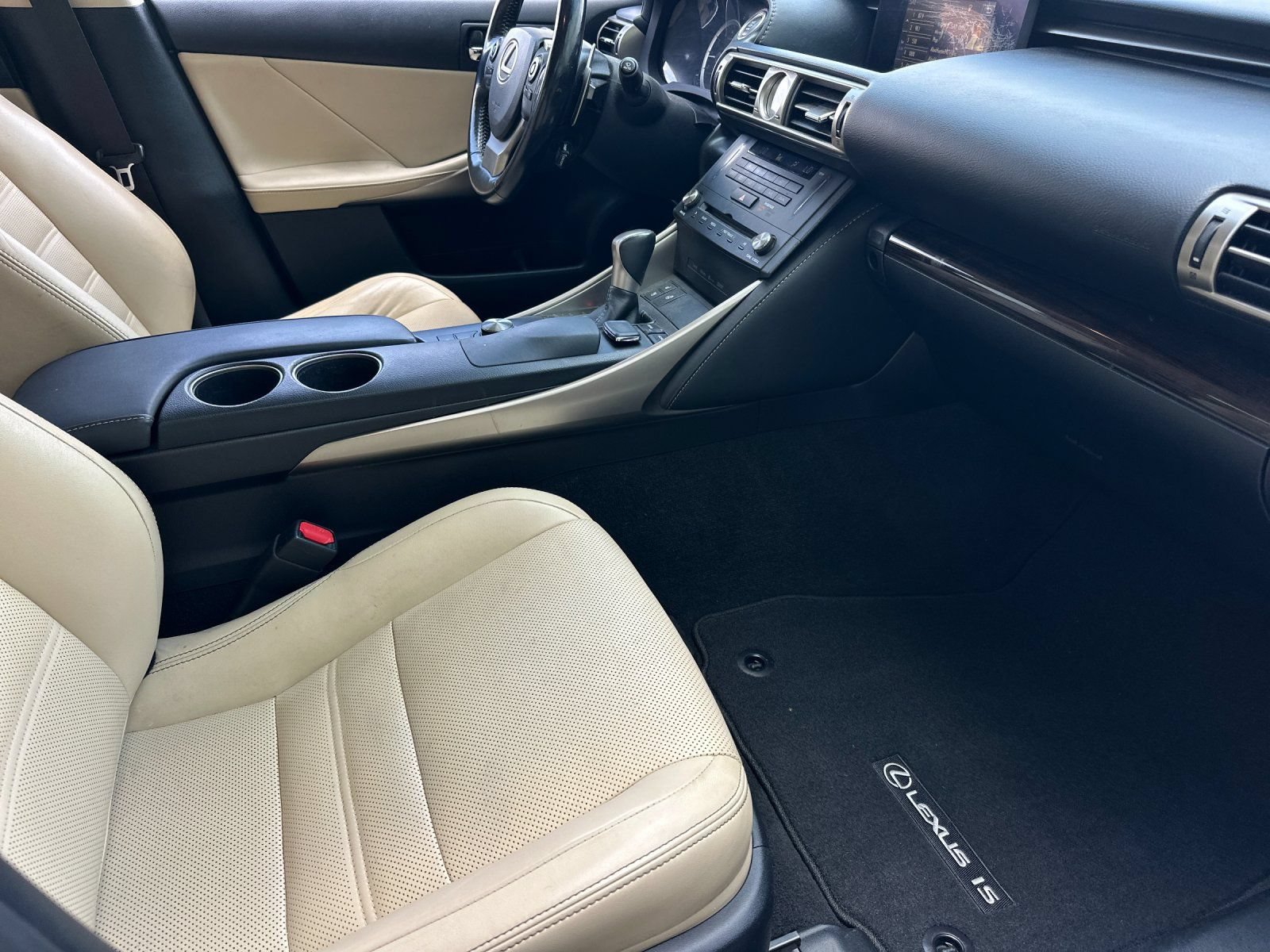 Used 2015 Lexus IS 350 AWD image 14