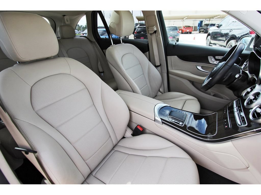 Used 2021 Mercedes-Benz GLC 300 image 33