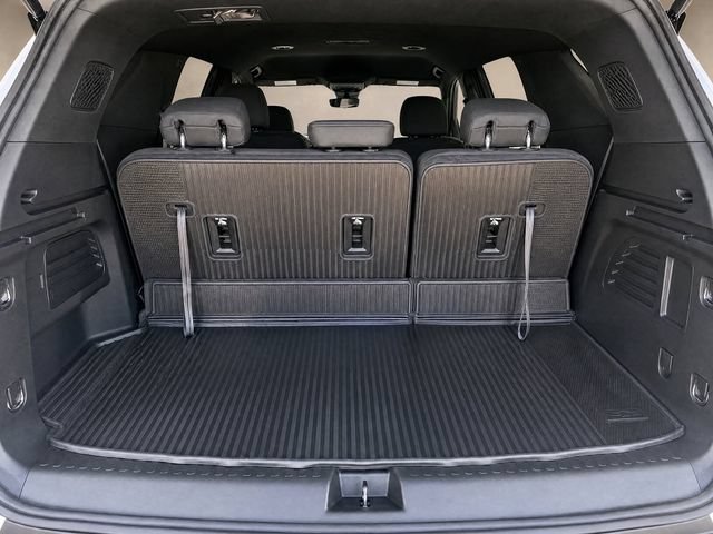 New 2026 Chevrolet Traverse LT w/ Driver Confidence Package FWD image 14
