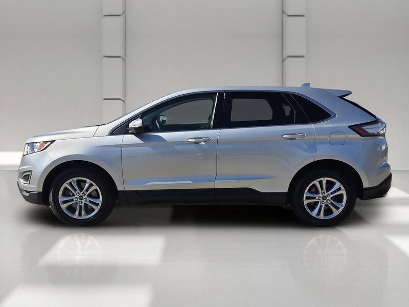 Used 2016 Ford Edge SEL w/ Equipment Group 201A AWD/4WD image 2