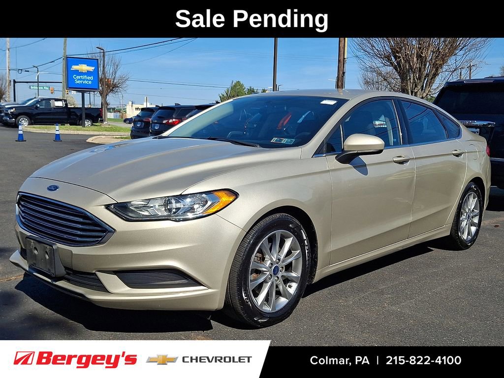Used 2017 Ford Fusion SE w/ Fusion SE Technology Package