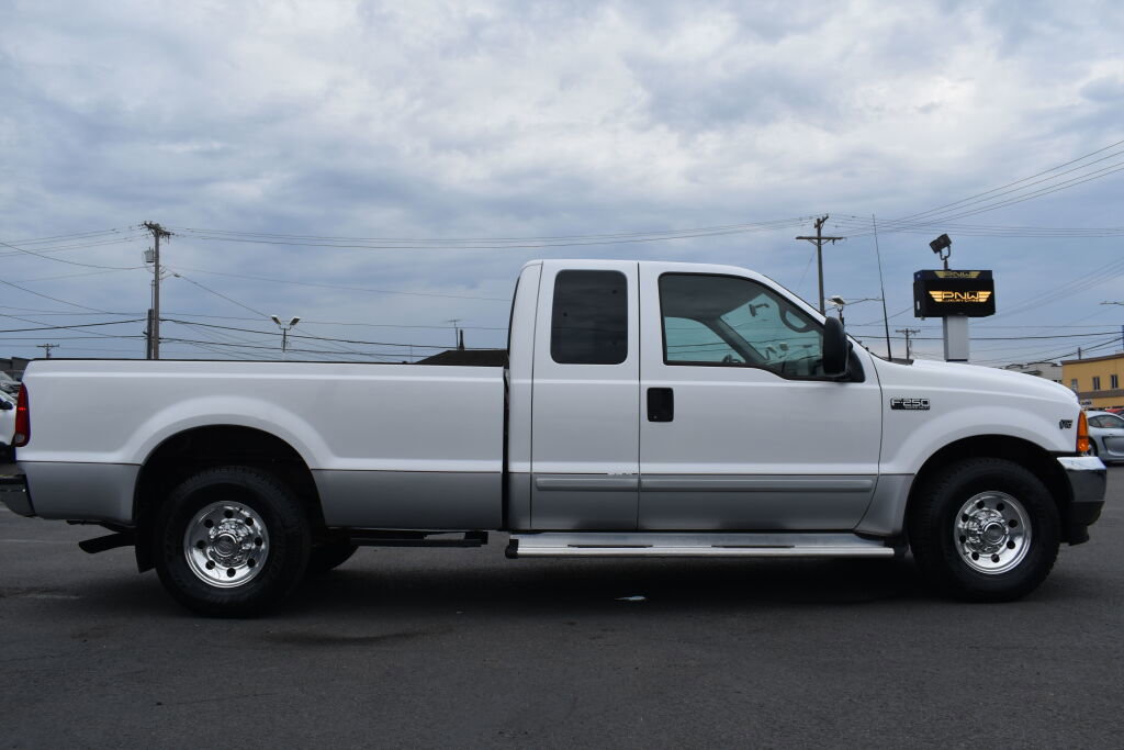 Used 2001 Ford F250 Lariat RWD image 6