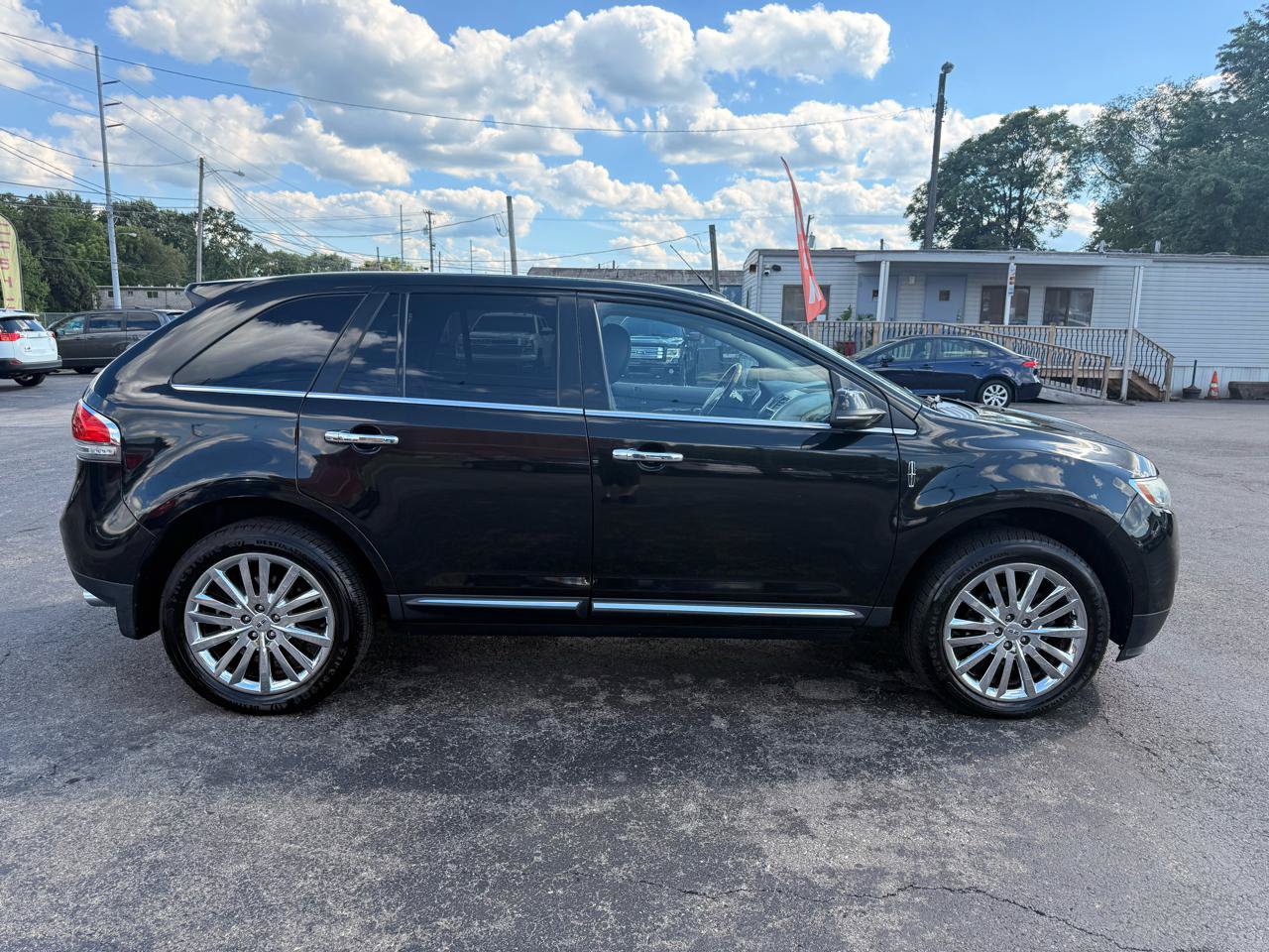 Used 2013 Lincoln MKX AWD image 8