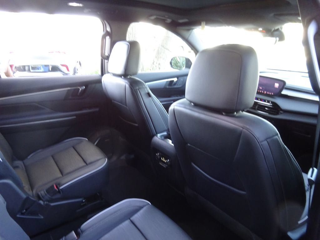 New 2026 Buick Enclave Sport Touring w/ Power Package FWD image 21