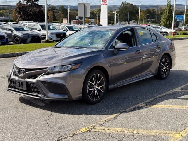 Certified 2023 Toyota Camry SE w/ Cold Weather Package FWD image 1