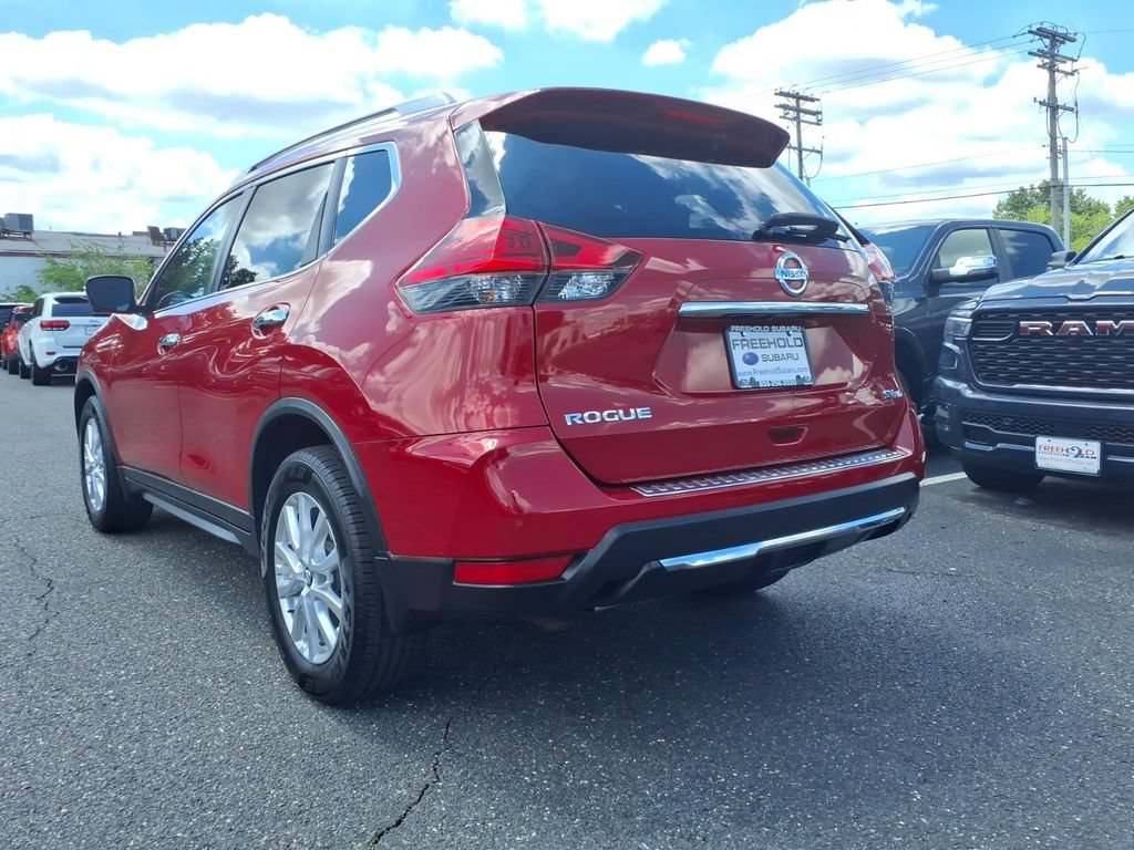 Used 2017 Nissan Rogue SV w/ SV Premium Package AWD/4WD image 22