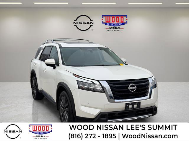 Used 2024 Nissan Pathfinder SL w/ SL Premium Package