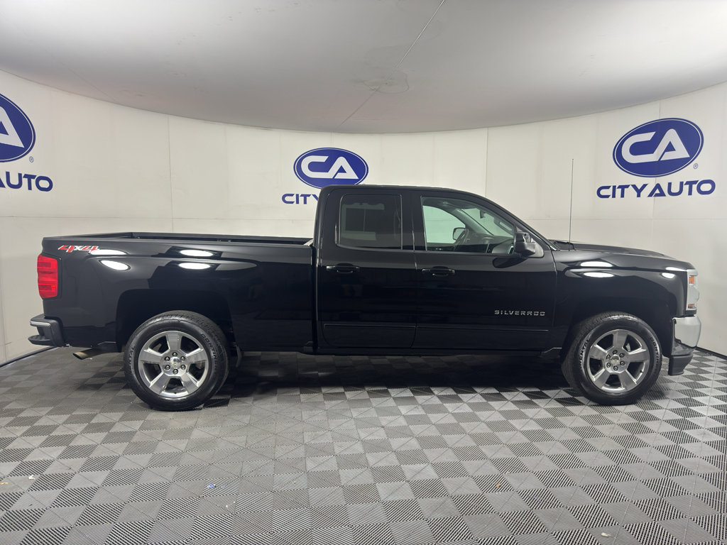 Used 2018 Chevrolet Silverado 1500 LT w/ All Star Edition AWD/4WD image 2