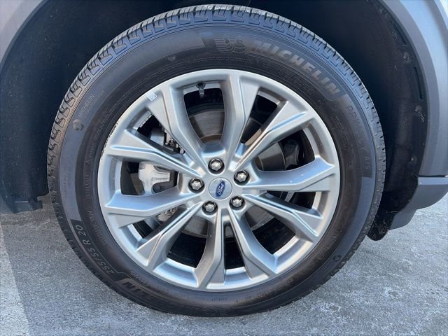 Used 2023 Ford Explorer Limited w/ Limited Technology Package image 9