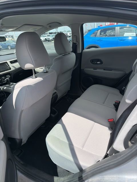 Used 2017 Honda HR-V LX image 7