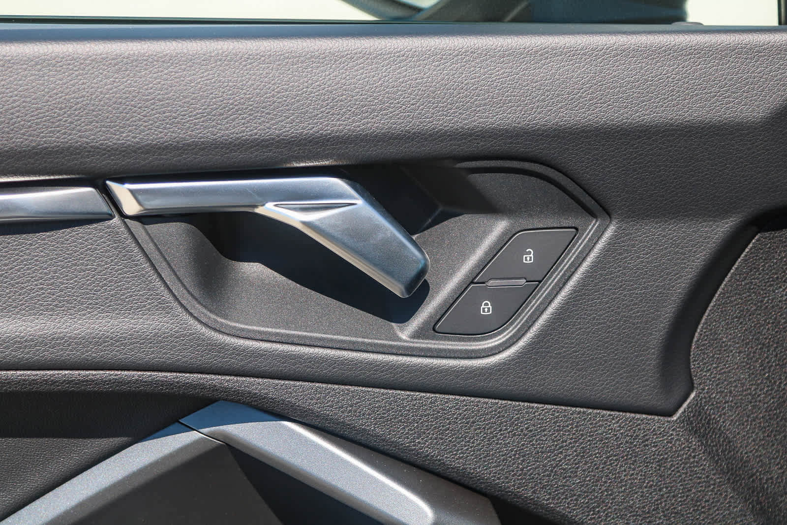 New 2025 Audi Q3 2.0T Premium image 32