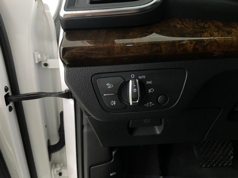 Used 2019 Audi Q5 2.0T Premium w/ Convenience Package image 40