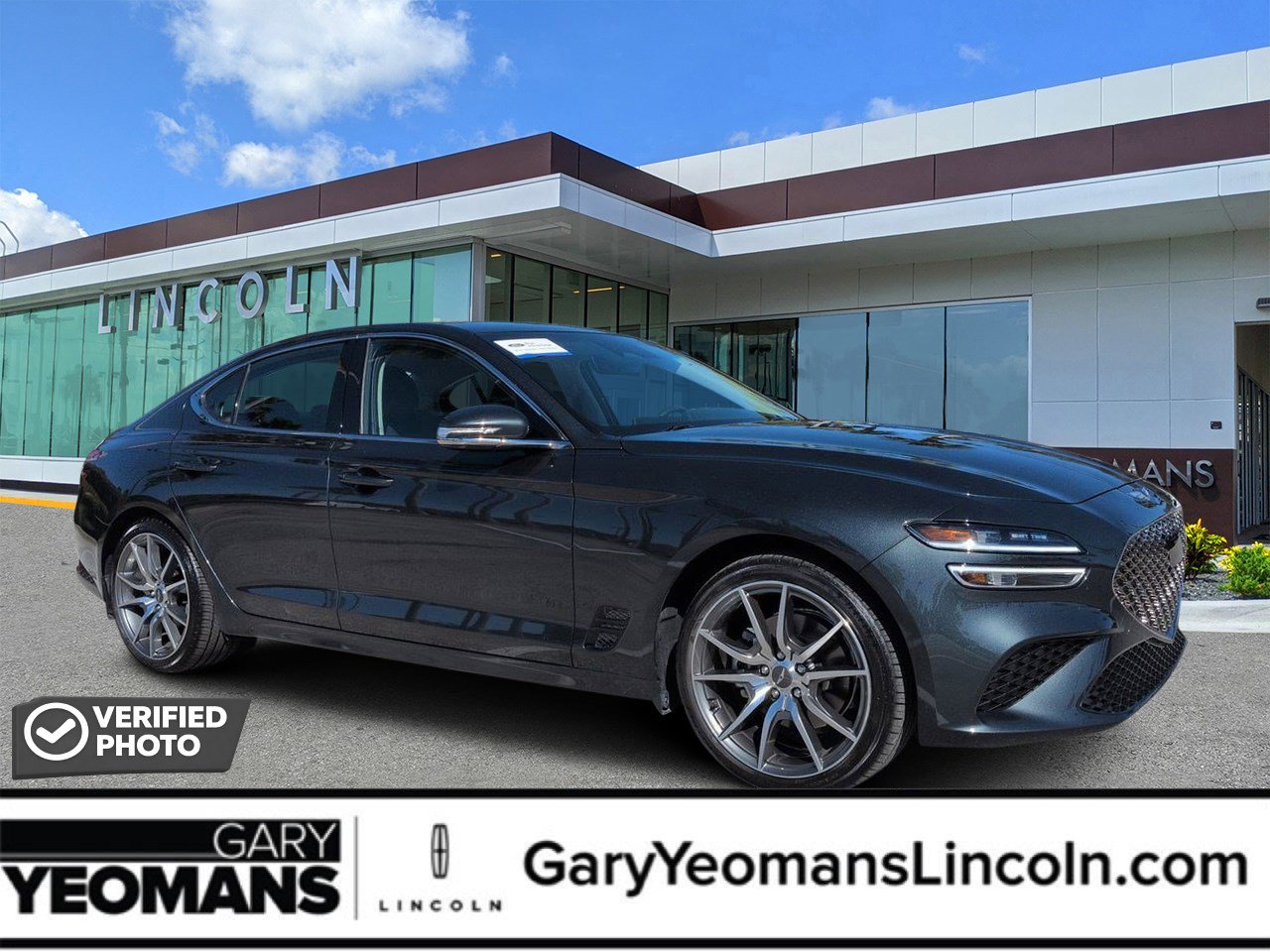 Used 2023 Genesis G70 2.0T image 1