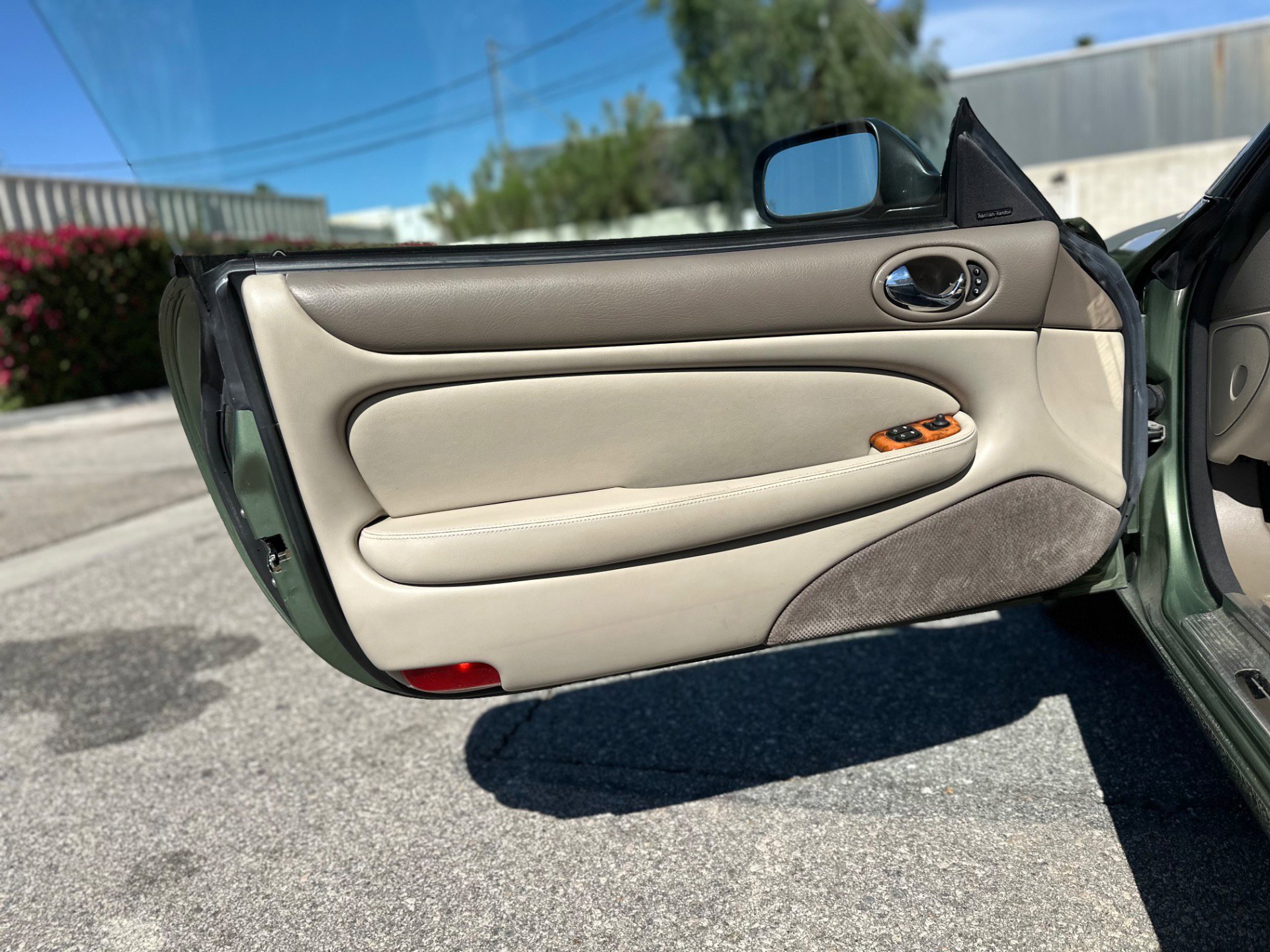 Used 1999 Jaguar XK8 Convertible RWD image 39