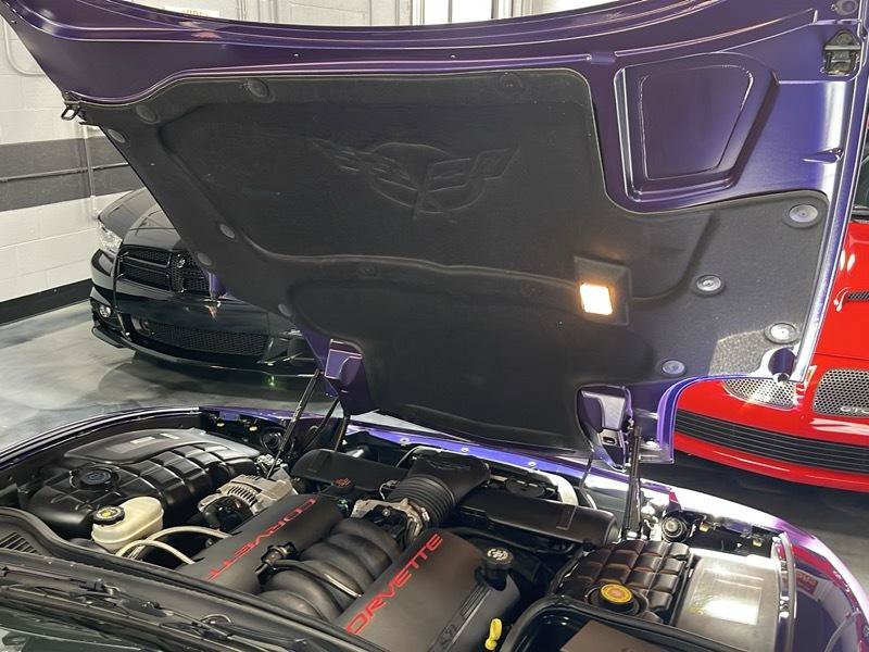 Used 1998 Chevrolet Corvette Convertible w/ Memory Pkg RWD image 55
