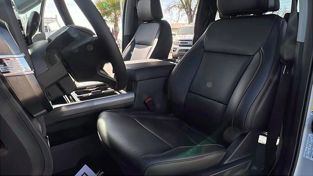 New 2026 Ford F350 Lariat w/ Black Appearance Package image 18