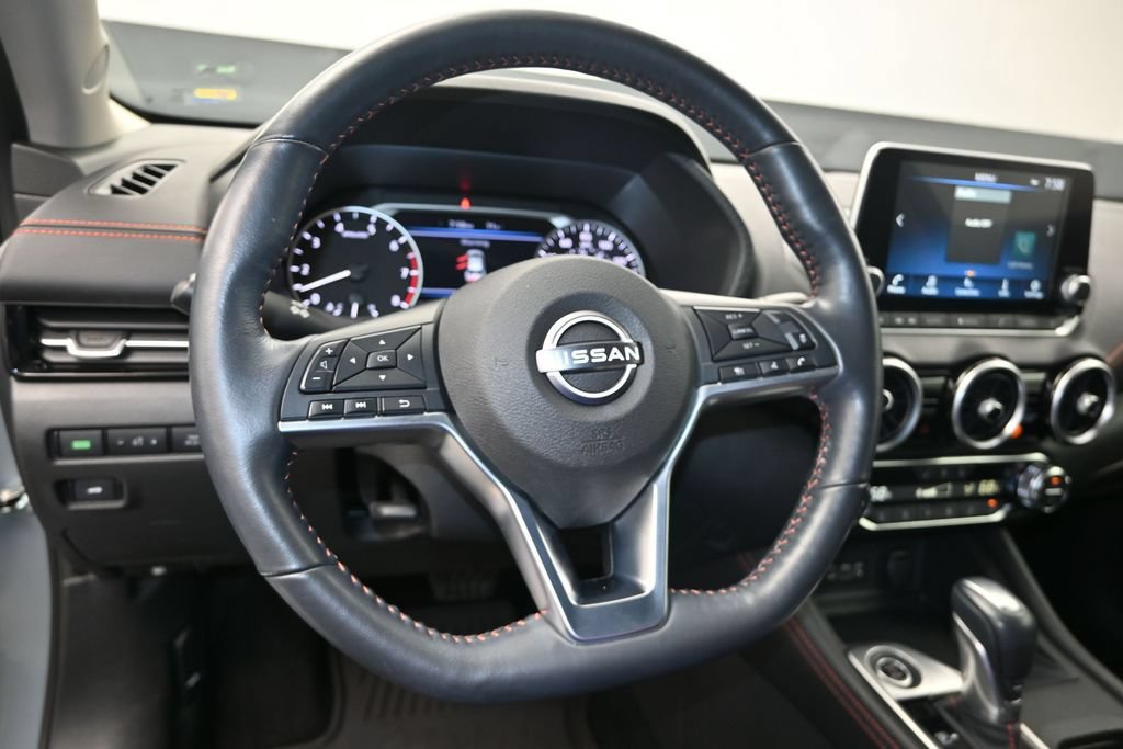 Used 2025 Nissan Sentra SR w/ SR Premium Package FWD image 24