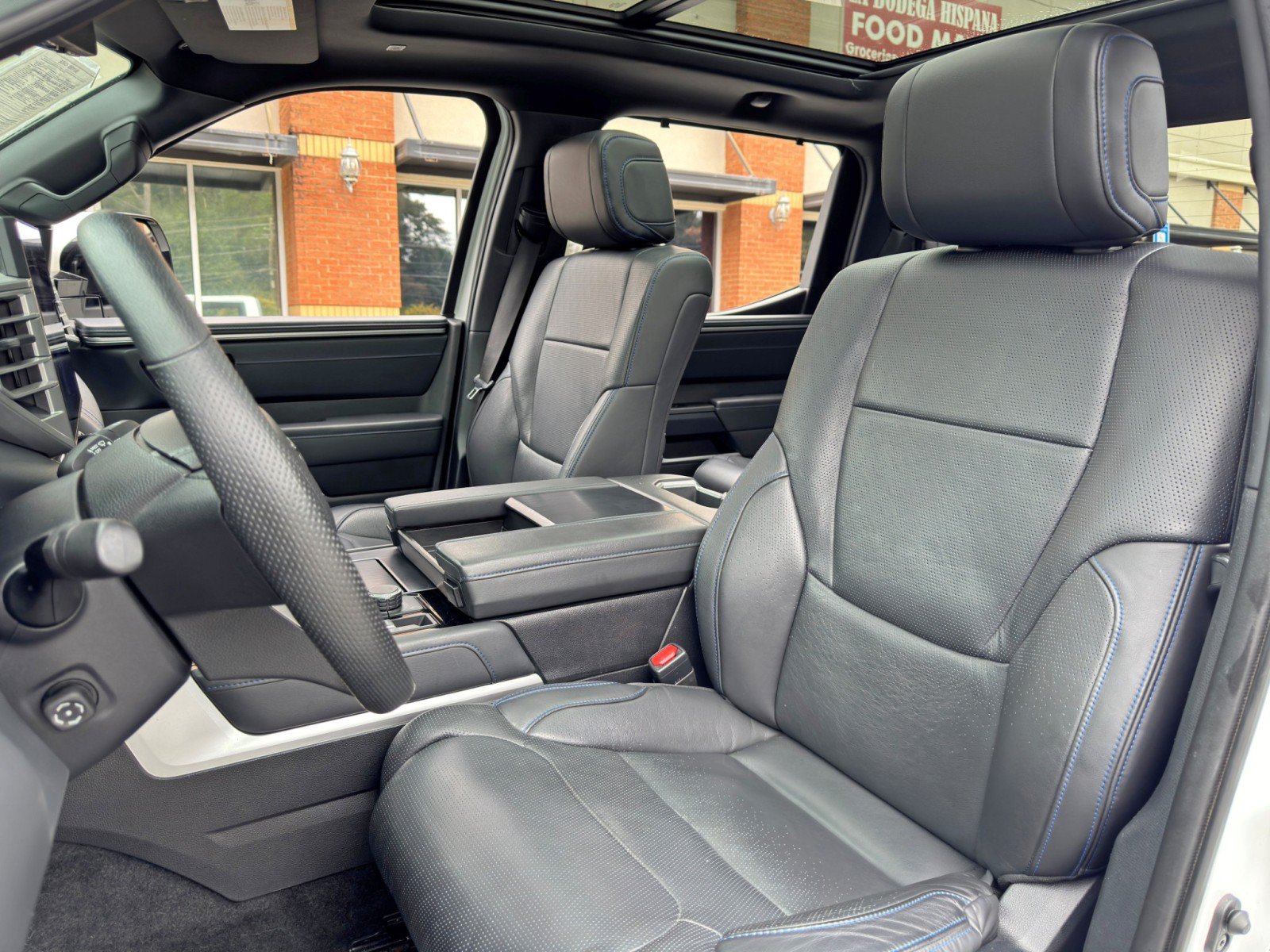 Used 2024 Toyota Tundra Platinum AWD/4WD image 42
