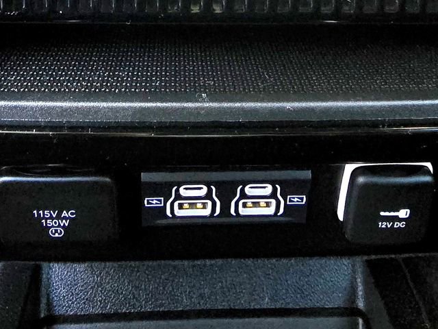 Certified 2024 Jeep Wagoneer Series II image 23