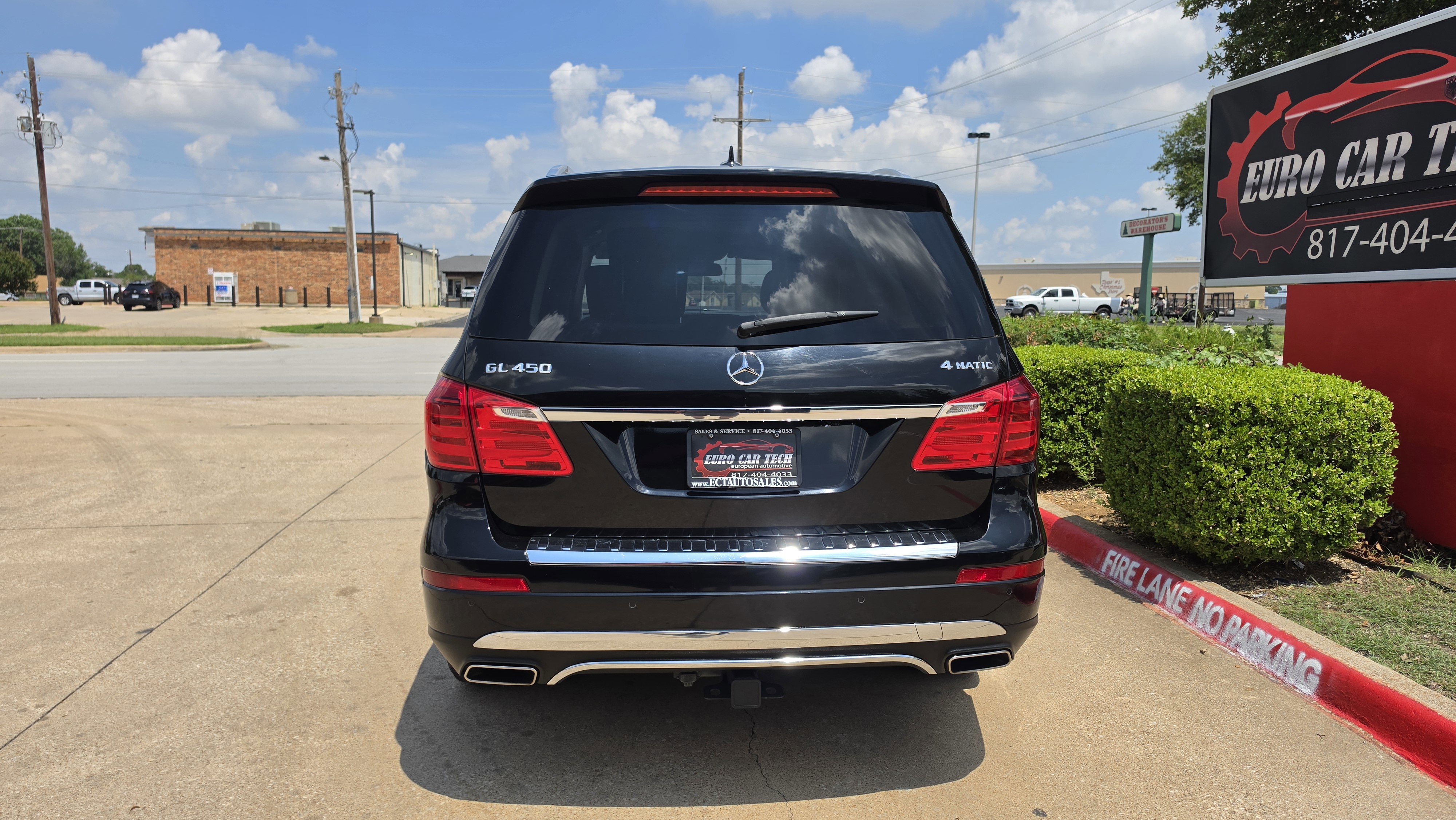Used 2015 Mercedes-Benz GL 450 4MATIC w/ Appearance Package image 4