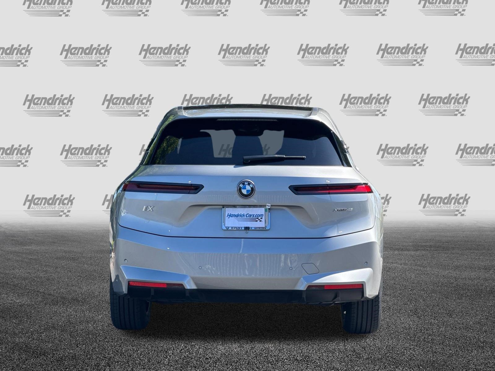 Used 2026 BMW iX xDrive45 AWD/4WD image 6