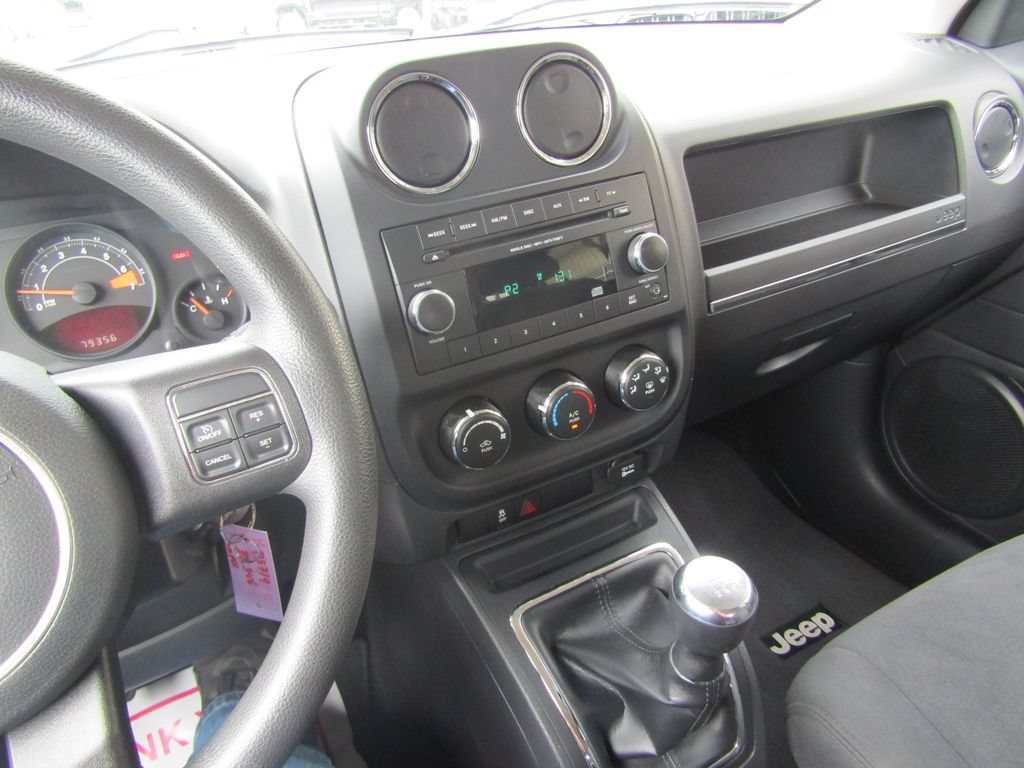 Used 2015 Jeep Patriot Sport FWD image 16