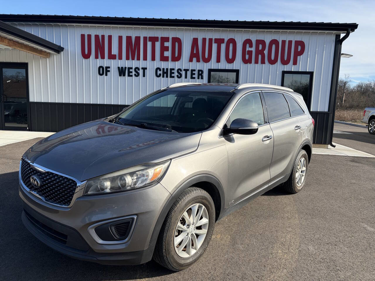 Used 2018 Kia Sorento FWD image 1