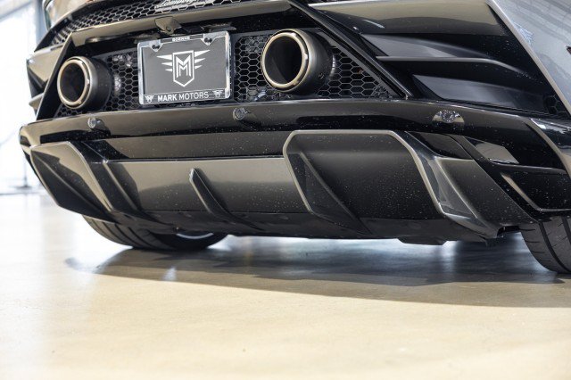 Used 2021 Lamborghini Huracan EVO RWD image 20