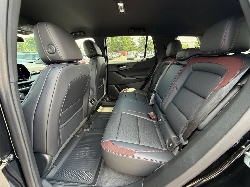 New 2027 Chevrolet Equinox RS FWD image 22