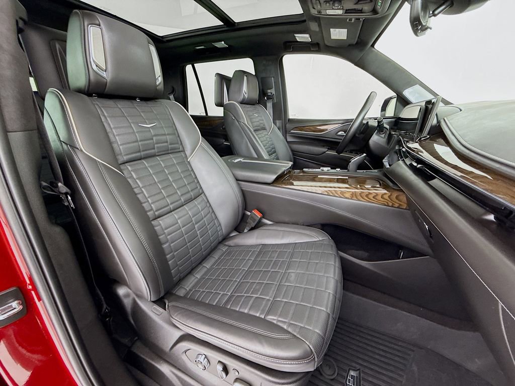 Used 2024 Cadillac Escalade Sport Platinum w/ LPO, Floor Liner Package image 33